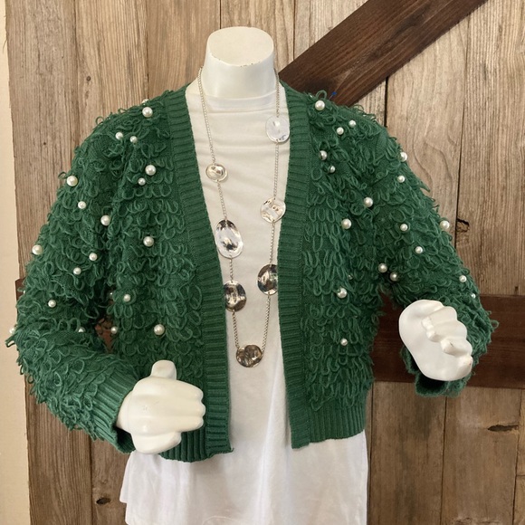 Green Sweater - Picture 7 of 9